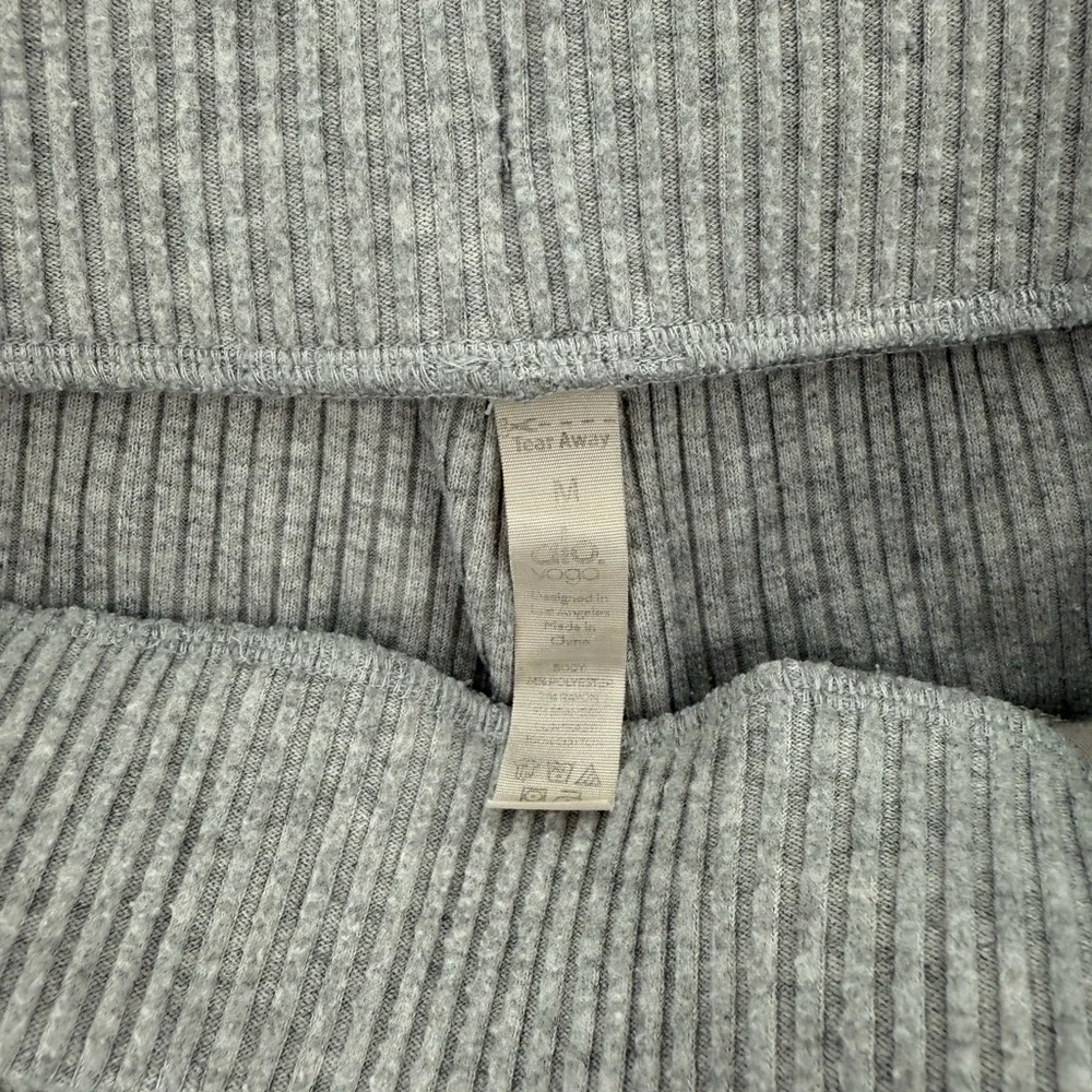 Alo Yoga Muse Sweatpant Athletic‎ Heather Grey Size Medium - Picture 8 of 12